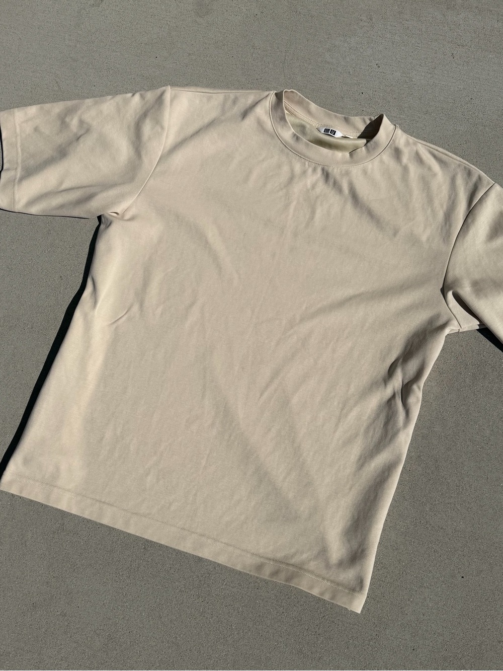 Uniqlo U AIRism Cotton Oversized T-Shirt Large Beige Natural Crew Neck 475355 - Picture 2 of 7